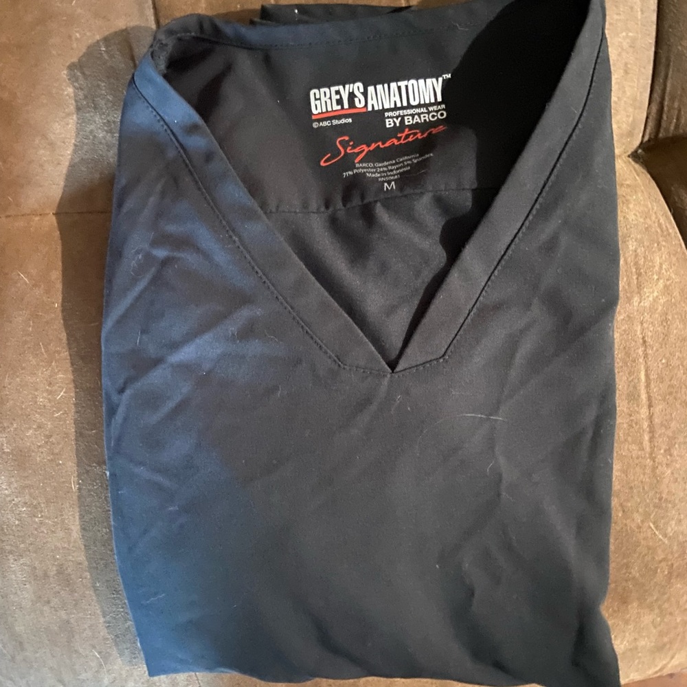 Greys Anatomy by Barco black scrub top